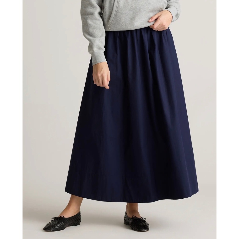 NWT Quince 100% Organic Cotton Poplin A-Line Maxi Skirt in classic Navy.